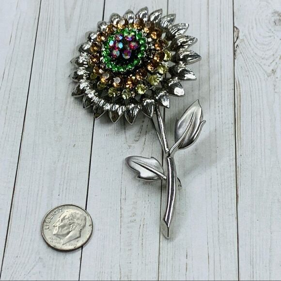 Crystal Flower Brooch  - Picture 1 of 3